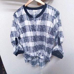 XL Black and White Patterned Antilia Femme Blouse